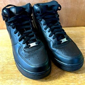 Nike AF-1,  7/2015 men’s size 11 new no tags or orig. box, Don’t miss out !